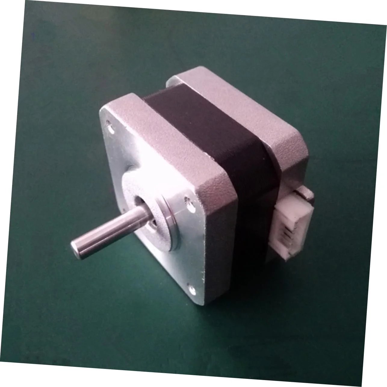 موتور پله ای 12 ولت Gatuidia برای پرینترها، دقت گشتاور سازگار با کاربردهای CNC برای رباتیک و پروژه های DIY