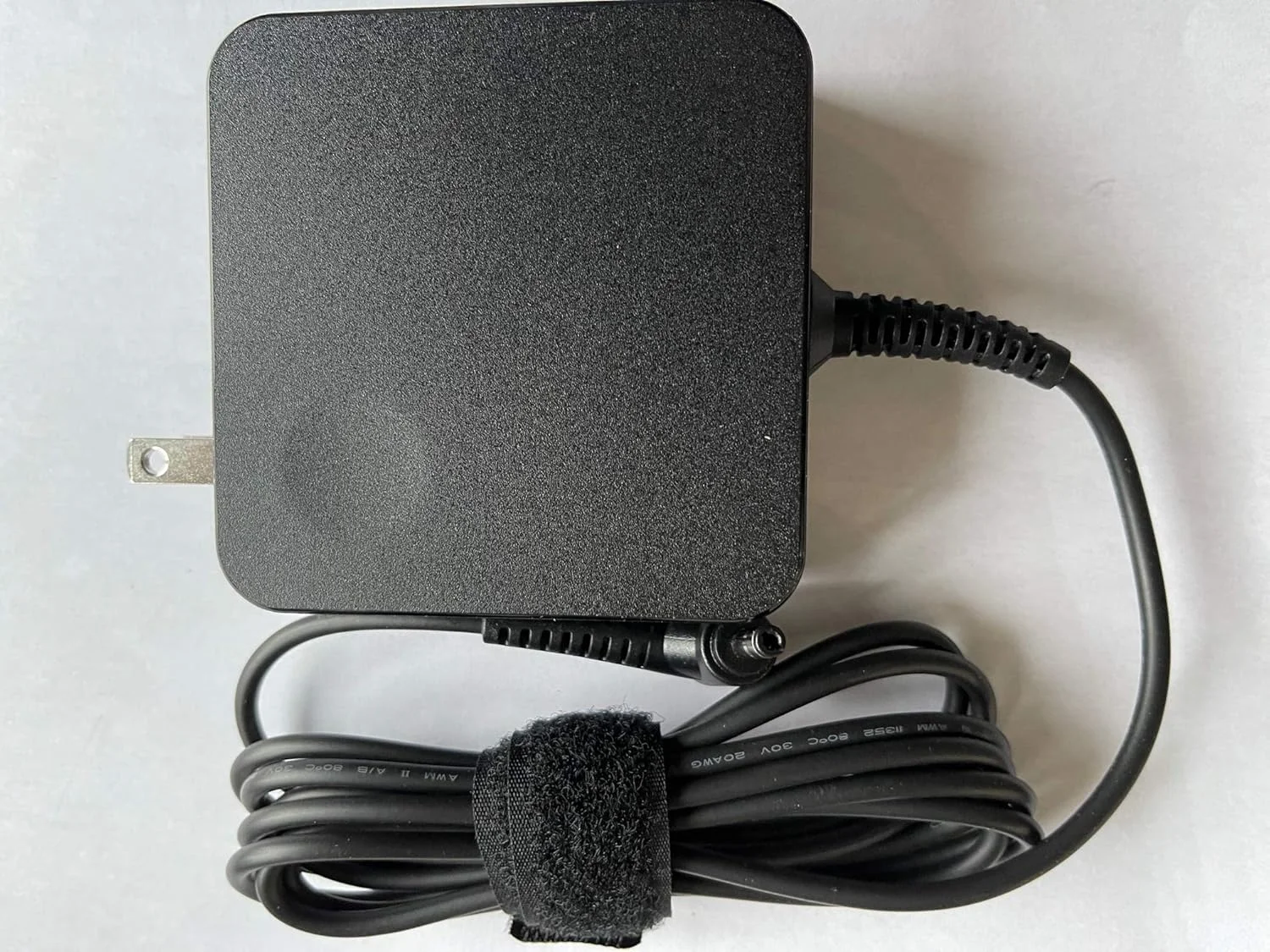 شارژر لپ تاپ 65 وات با نوک گرد کوچک (نوک 4.0mm1.7mm) آداپتور برق دیواری AC برای Lenovo Yoga ideapad Flex4، سازگار با ADLX65CDGU2A 5A10K78742 01FR137