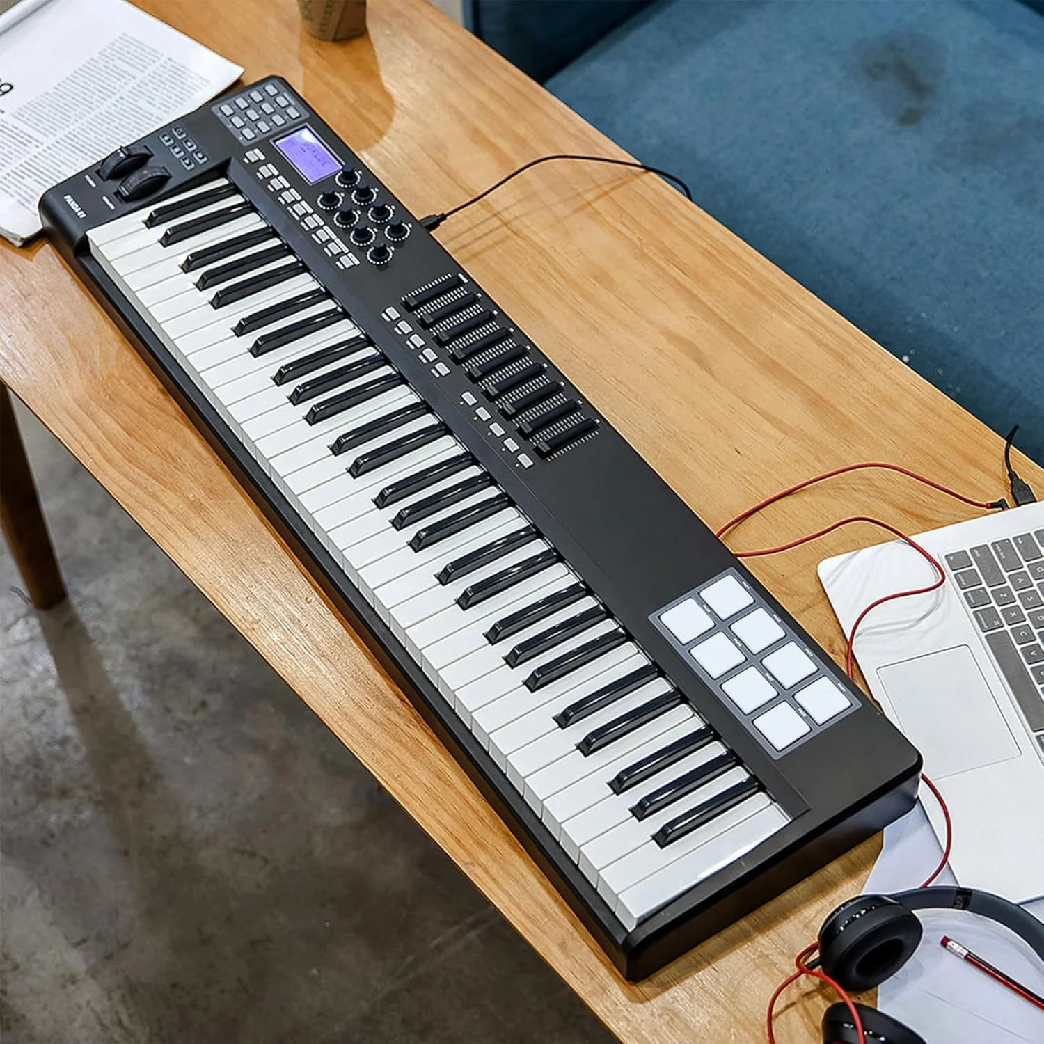 کنترلر میدی کیبورد TARSHYRY با 61 کلید، نور پس زمینه RGB، پدهای تریگر و کابل USB - مشکی