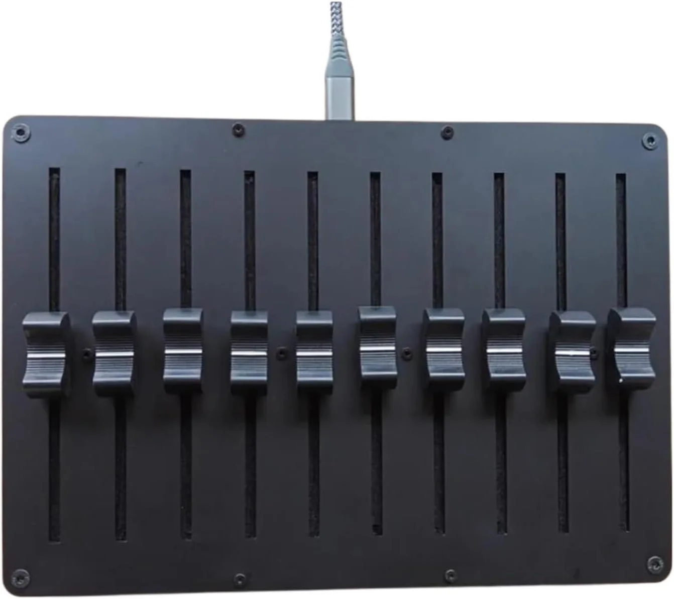 کنترلر MIDI با فیدر، رابط USB/Type-C، نرم افزار DAW، 10 کانال، پیام های CC قابل تنظیم