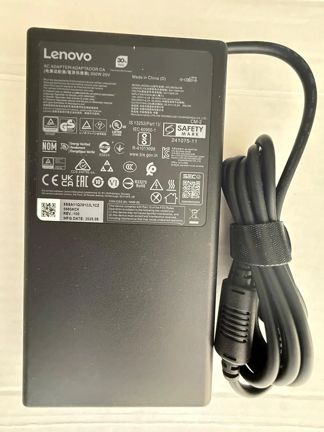 آداپتور AC باریک 300 واتی لنوو برای Legion 7 7i 5i 5Pro Thinkpad R7000P R9000P ADL300SDC3A ADL300SLC3B, SA11029122, 5A11Q29124.