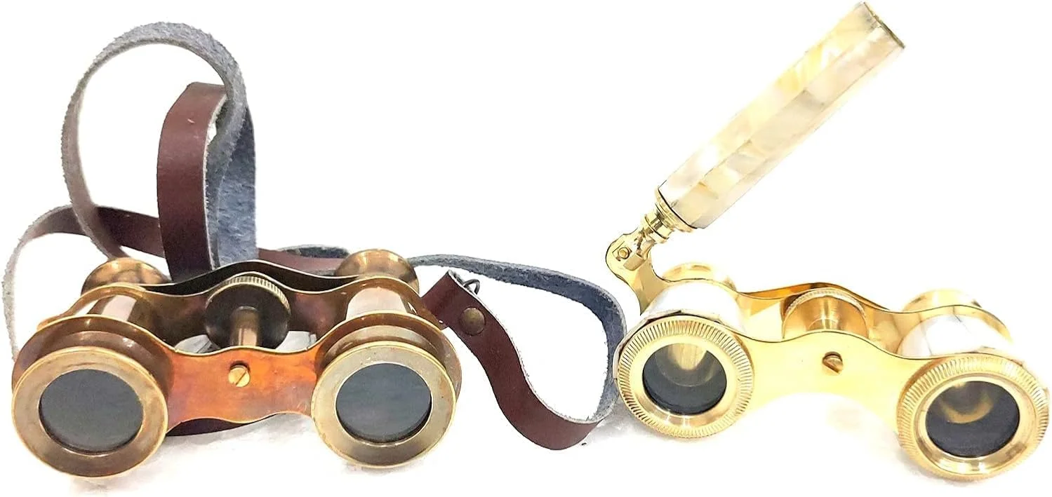 دوربین تئاتر برنجی به سبک قدیمی، 10 سانتی متر، بند چرمی قهوه ای، ست 2 عددی، پرداخت طلایی عتیقه دوربین تئاتر برنجی به سبک قدیمی، 10 سانتی متر، بند چرمی قهوه ای، ست 2 عددی، پرداخت طلایی عتیقه