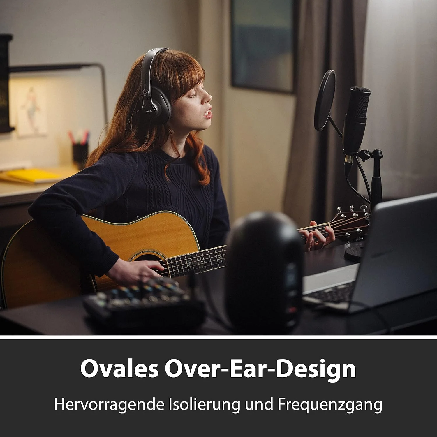 هدفون استودیویی AKG K371، هدفون دور گوشی بسته برای کاربردهای حرفه ای، سبک و تاشو با لولاهای 8 حالته، بالشتک های گوشی عایق با کیفیت بالا - مشکی