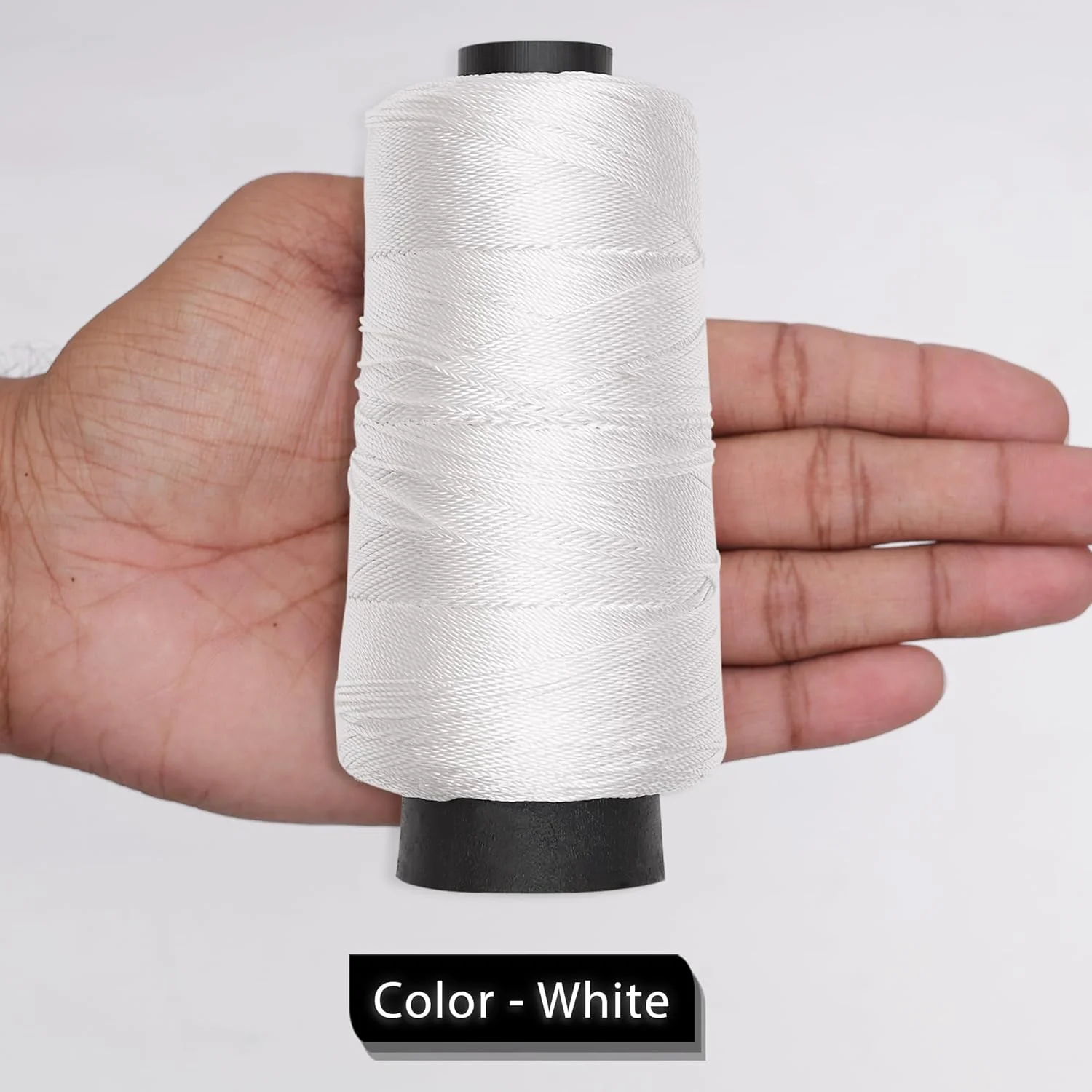 نخ گلدوزی سه لایه سفید، نخ خیاطی، نخ برای کاردستی، نخ بخیه، نخ برای خیاطی، نخ برای چرخ خیاطی، ابریشم (رنگ سفید، 1 رول، 0.56 میلی متر، 400 متر)