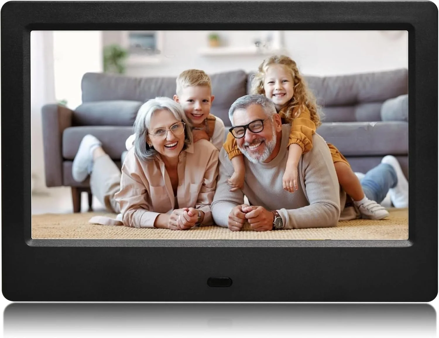 قاب عکس دیجیتال، اتصال از طریق USB یا کارت حافظه SD، نمایش ویدیو و عکس، صفحه نمایش HD با کنترل از راه دور، پشتیبانی از ویدیو و موسیقی، نمایش اسلاید، قابل نصب روی دیوار، مناسب برای سالمندان، 7 اینچ