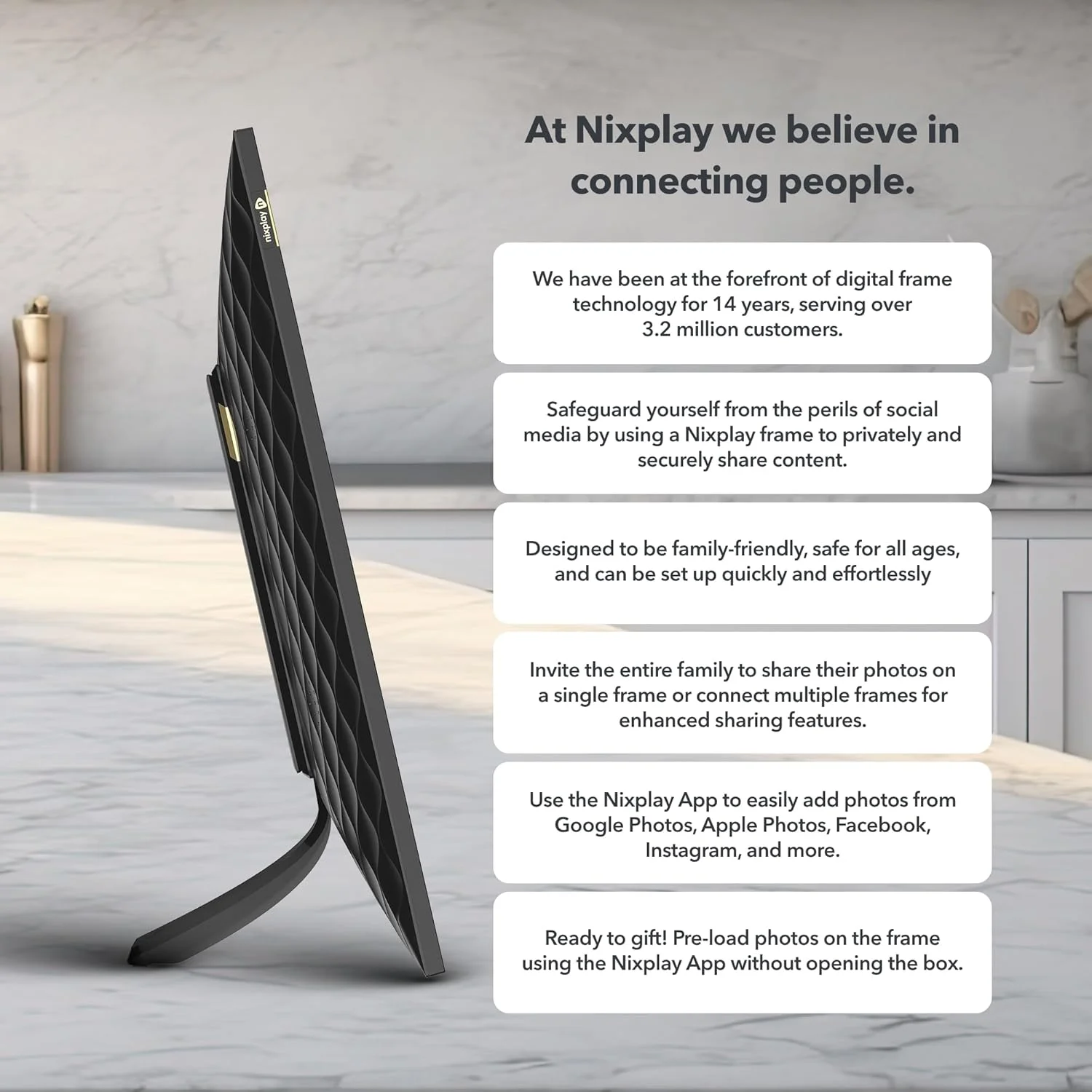 قاب عکس دیجیتال نیکس پلی 15 اینچی - ارتباط خانواده و دوستان (مشکی/سفید مات)