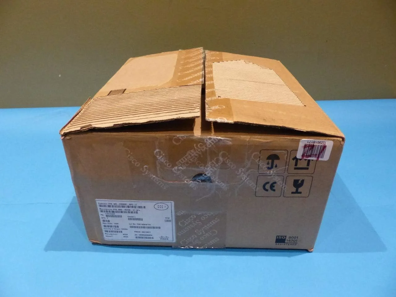 سوئیچ سیسکو Catalyst Compact 3560C-8PC-S - مدیریت شده - 8 پورت 10/100 (PoE+) + 2 پورت ترکیبی گیگابیتی SFP - رومیزی، قابل نصب در رک، قابل نصب روی دیوار - PoE+