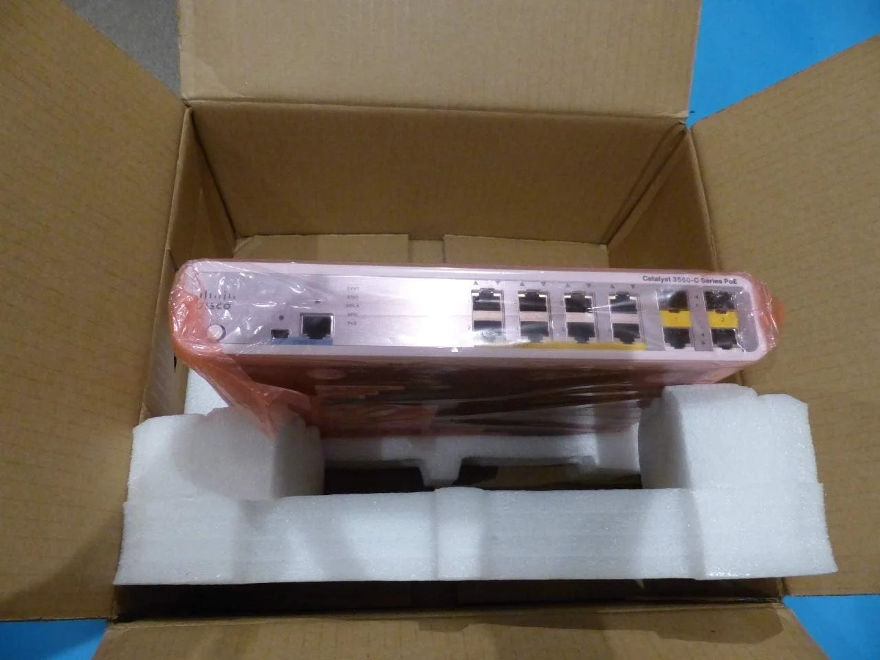 سوئیچ سیسکو Catalyst Compact 3560C-8PC-S - مدیریت شده - 8 پورت 10/100 (PoE+) + 2 پورت ترکیبی گیگابیتی SFP - رومیزی، قابل نصب در رک، قابل نصب روی دیوار - PoE+ سوئیچ سیسکو Catalyst Compact 3560C-8PC-S - مدیریت شده - 8 پورت 10/100 (PoE+) + 2 پورت ترکیبی گیگابیتی SFP - رومیزی، قابل نصب در رک، قابل نصب روی دیوار - PoE+