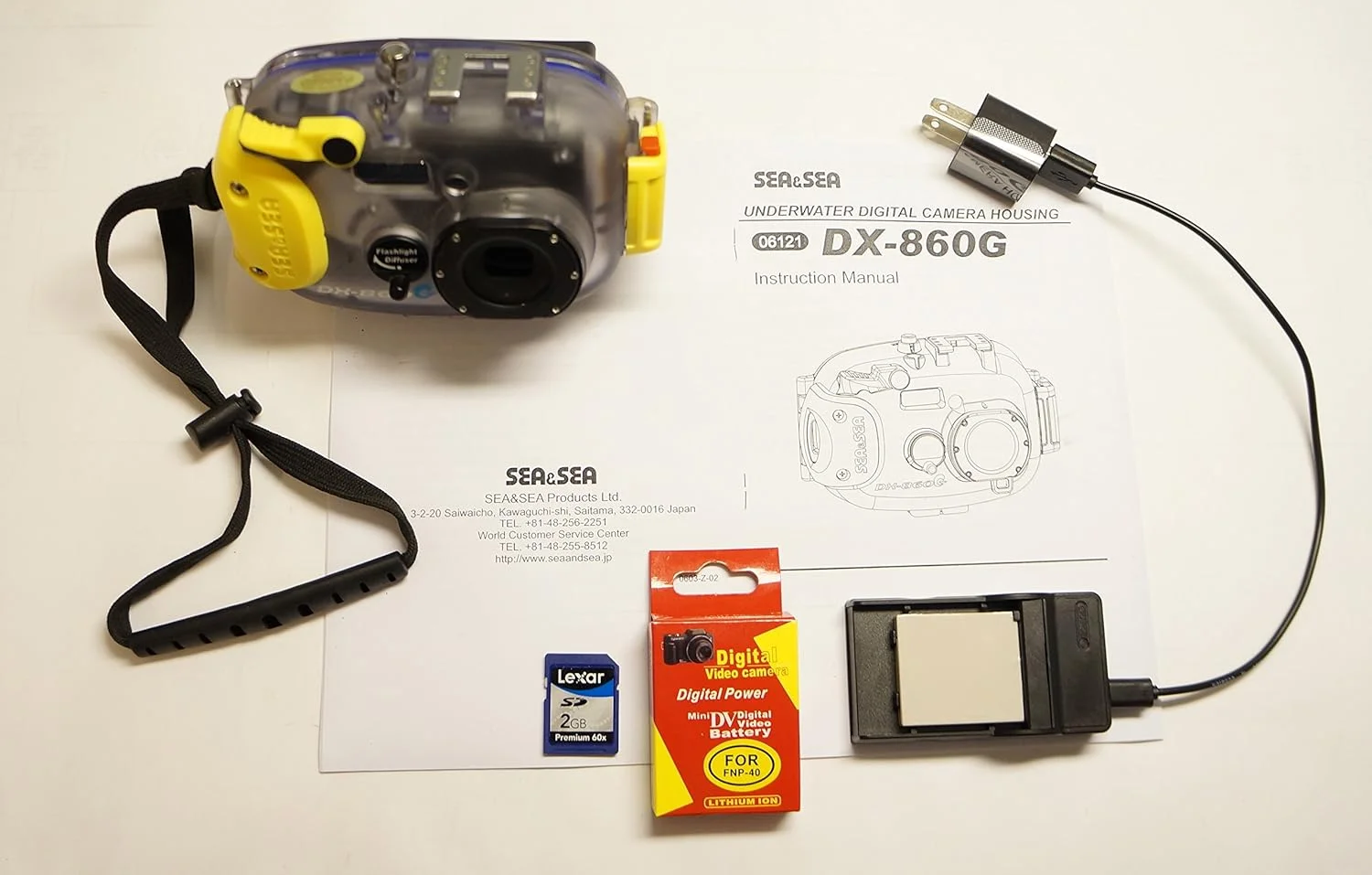 دوربین دیجیتال و محفظه زیرآبی Sea & Sea DX-860G، 6.2 مگاپیکسل، زوم اپتیکال 3 برابر، زوم دیجیتال 5 برابر، آبی