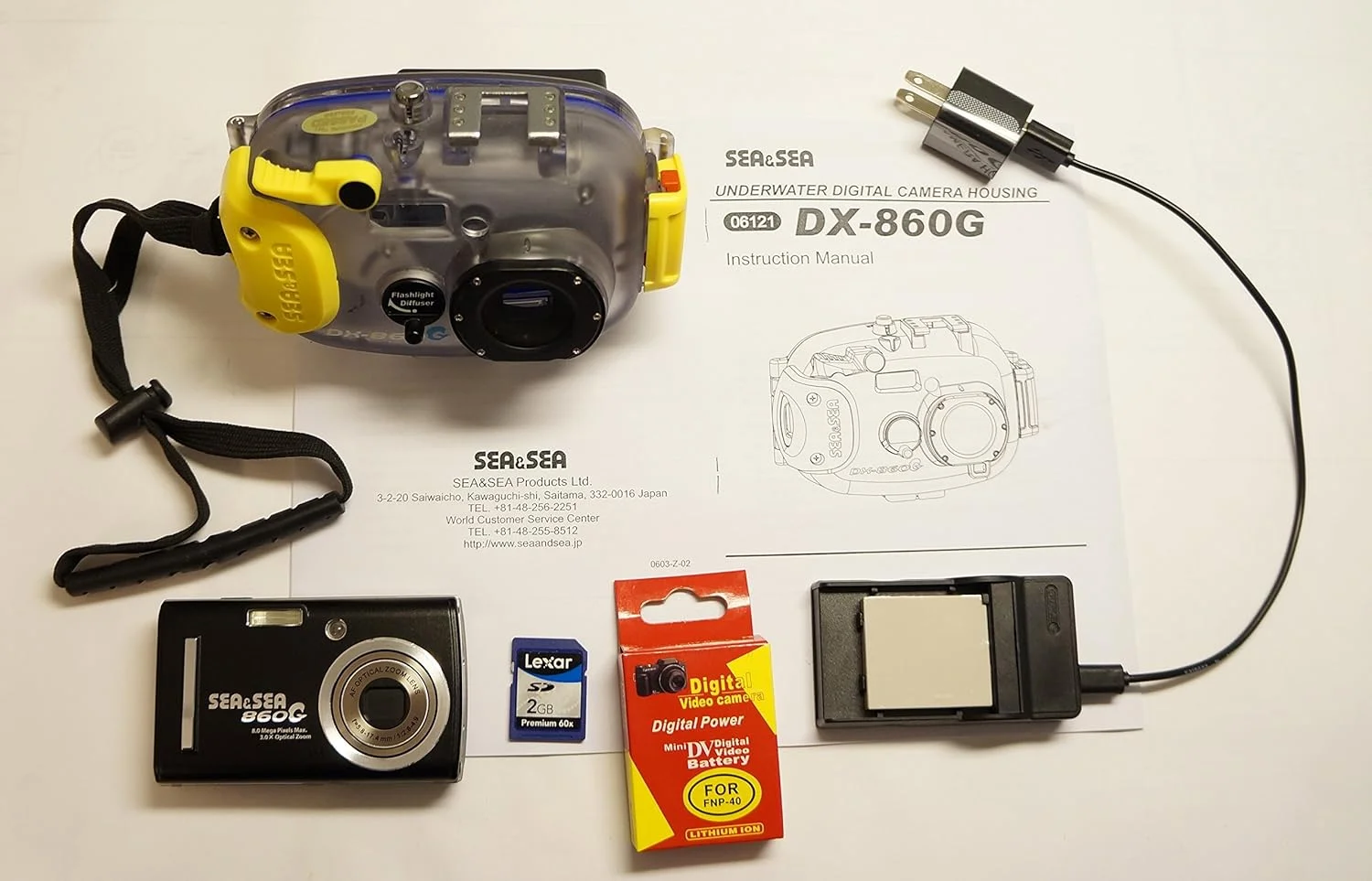 دوربین دیجیتال و محفظه زیرآبی Sea & Sea DX-860G، 6.2 مگاپیکسل، زوم اپتیکال 3 برابر، زوم دیجیتال 5 برابر، آبی