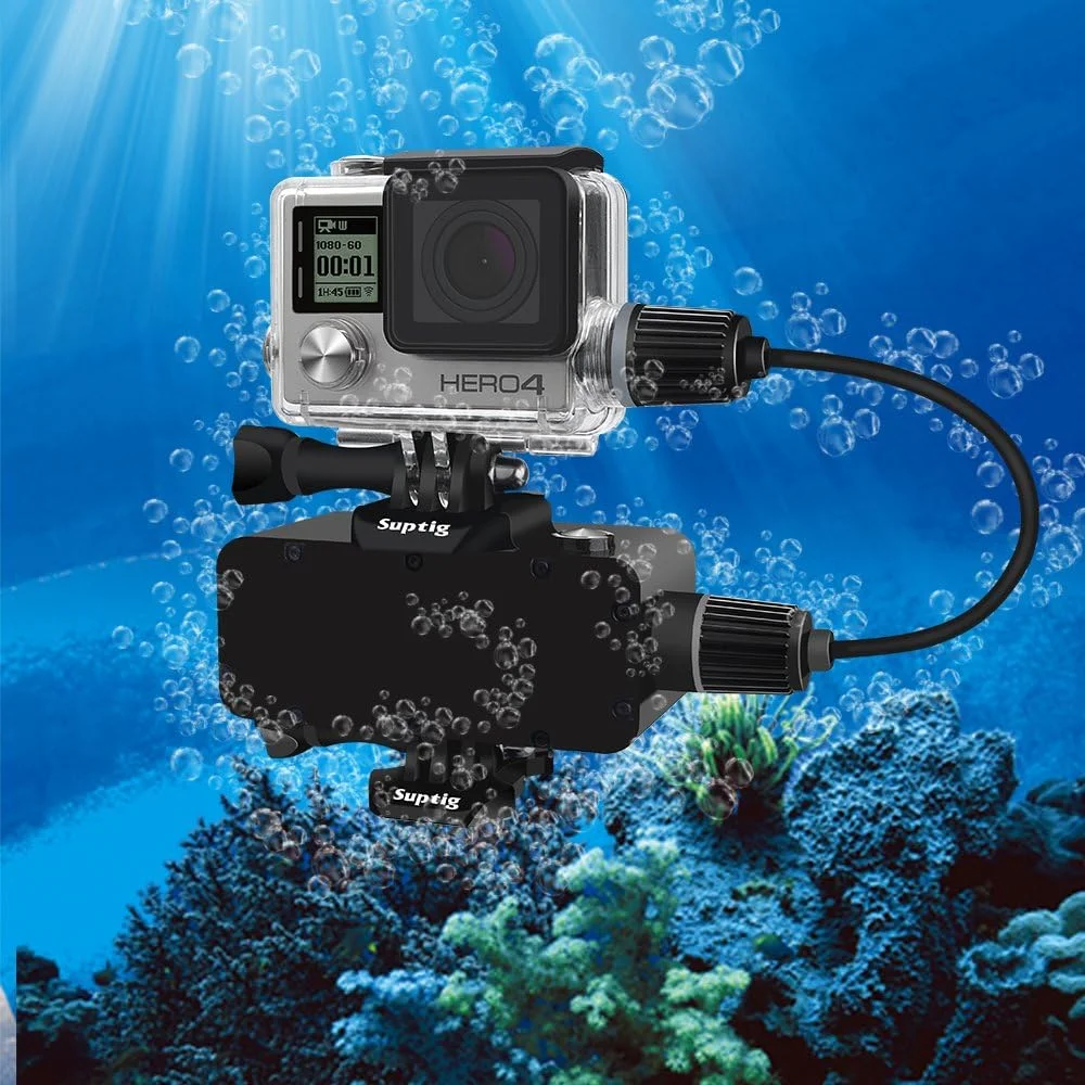 محفظه ضد آب شارژی Suptig برای دوربین های اکشن GoPro Hero 4 Hero 3+ Hero 3 برای شارژ زیر آب تا عمق 40 متر محفظه ضد آب شارژی Suptig برای دوربین های اکشن GoPro Hero 4 Hero 3+ Hero 3 برای شارژ زیر آب تا عمق 40 متر