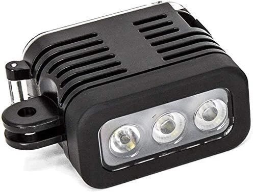 چراغ LED فوق العاده قوی و چند منظوره با زاویه دید عریض Ultimaxx با نورپردازی 40 متری زیر آب برای دوربین های GoPro Hero 5/6/7/8/9/10/12 & 13 MAX 360 و DJI Osmo Action به همراه باتری قابل شارژ