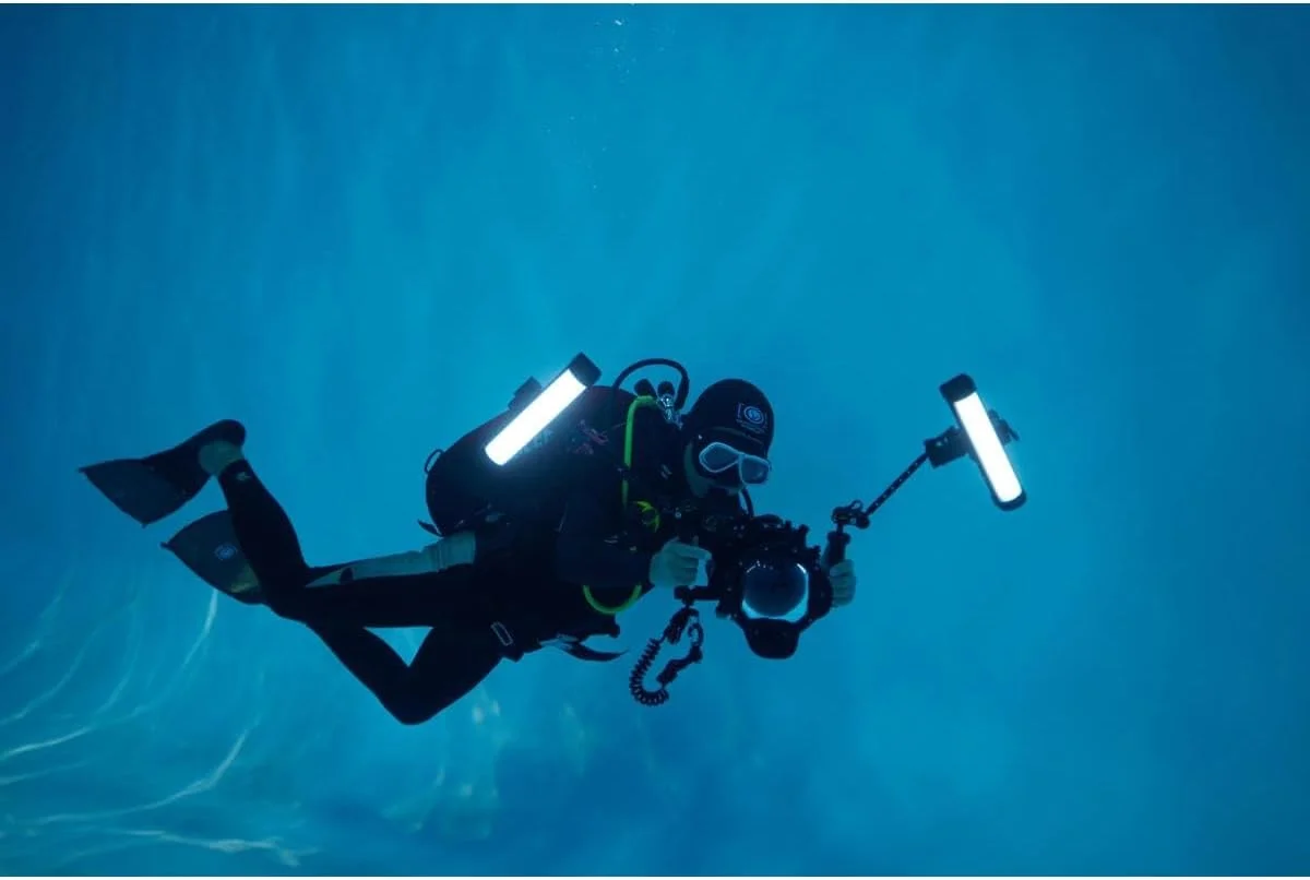 چراغ غواصی تیوبی گودوکس WT60R 77W RGBWW (25 اینچ) چراغ غواصی تیوبی گودوکس WT60R 77W RGBWW (25 اینچ)