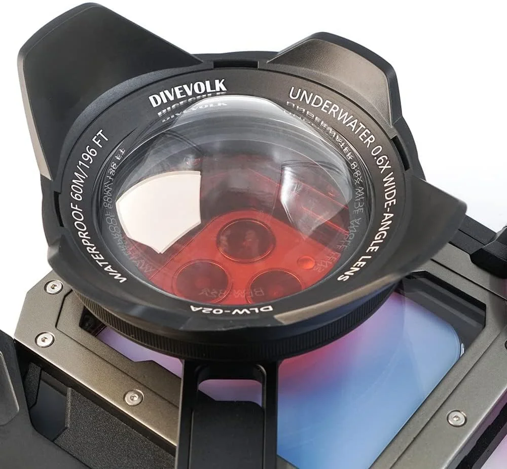 کیت DIVEVOLK SeaTouch 4 MAX با لنز واید 0.6X برای آیفون 12/12 Pro/12 Pro max/13/13 Pro/13 pro max/14/14 PLUS/14 PRO/14 PRO MAX