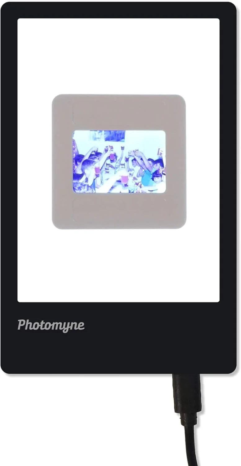پد نوری کوچک Photomyne | نمایشگر اسلاید و نگاتیو | جعبه نور قابل حمل حرفه ای برای اسکن و مشاهده اسلایدها و نگاتیوهای فیلم (شامل آداپتور USB) - مشکی