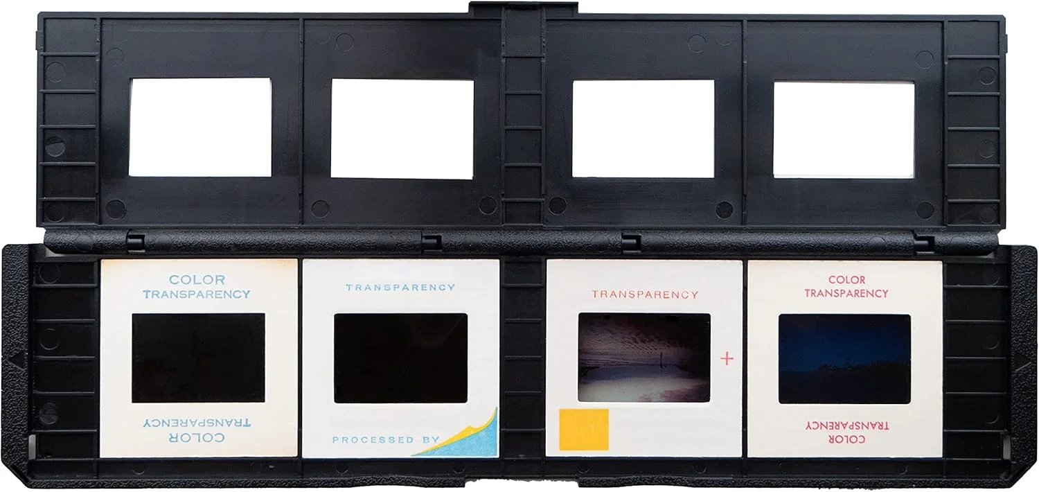 نگهدارنده اسلاید فیلم مگنasonic با سینی بلند برای اسکنرهای فیلم 35 میلی‌متری سازگار، 4 اسلاید را برای سرعت بخشیدن به زمان پردازش نگه می‌دارد، استفاده آسان، لبه‌های فیلم را به آرامی صاف و محافظت می‌کند - مجموعه 3 عددی (ST01)