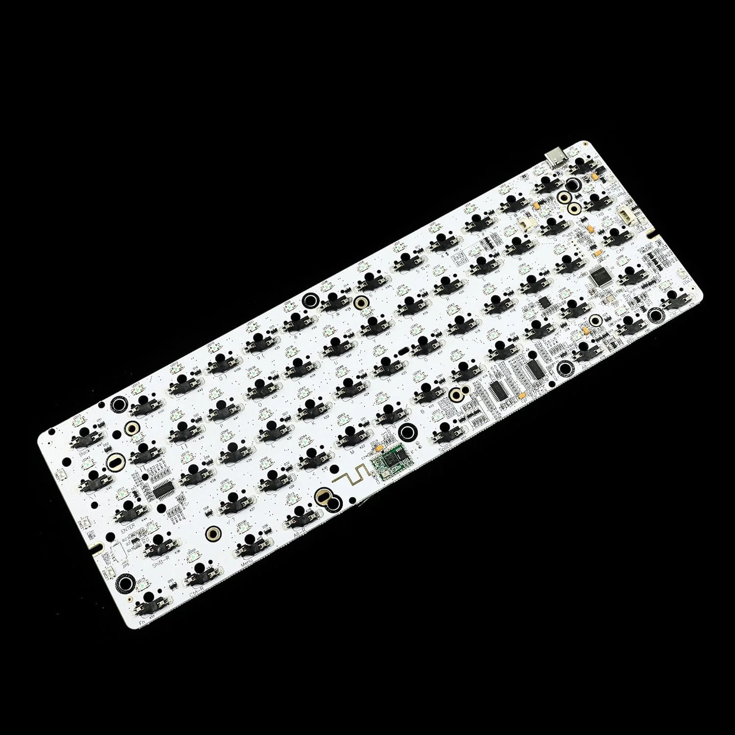 YMDK GK61s RGB PCB با قابلیت تعویض سریع کلید، درایور مستقل و اتصال سیمی Type-C ANSI (GK61s بلوتوث سیمی)