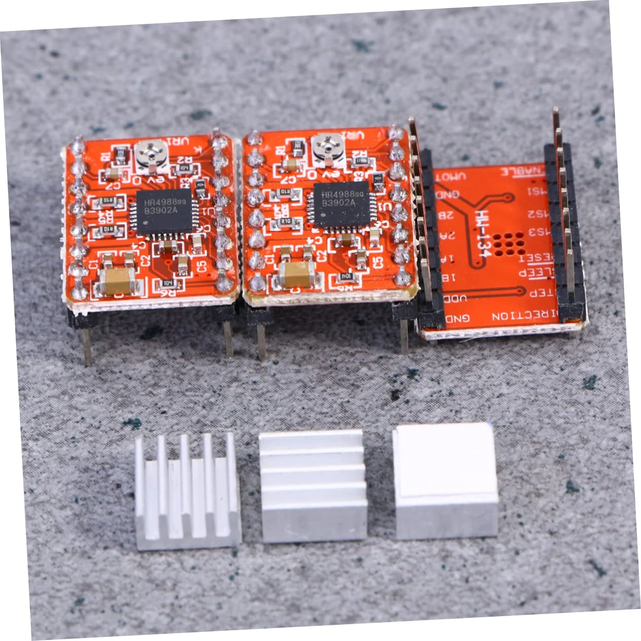 3 عدد ماژول درایور موتور پله ای A4988 به همراه هیت سینک برای درایورهای پرینتر سه بعدی سازگار با Reprap و دستگاه های حکاکی