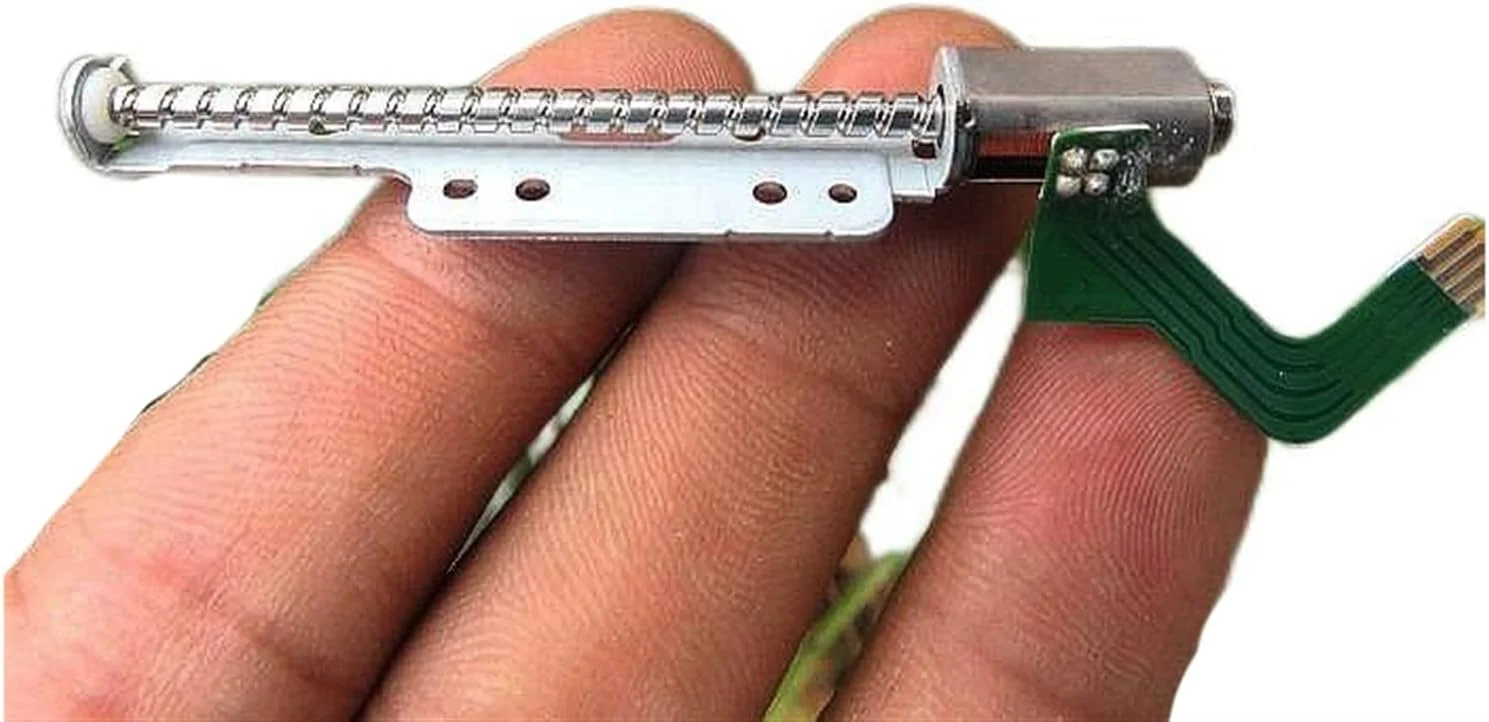 موتور پله ای کوچک تجهیزات اندازه گیری با پیچ بلند 47 میلی متری، موتور پله ای میکرو 2 فاز 4 سیم برای استفاده در پرینتر، موتور پله ای لغزنده کوچک DIY، علم DIY