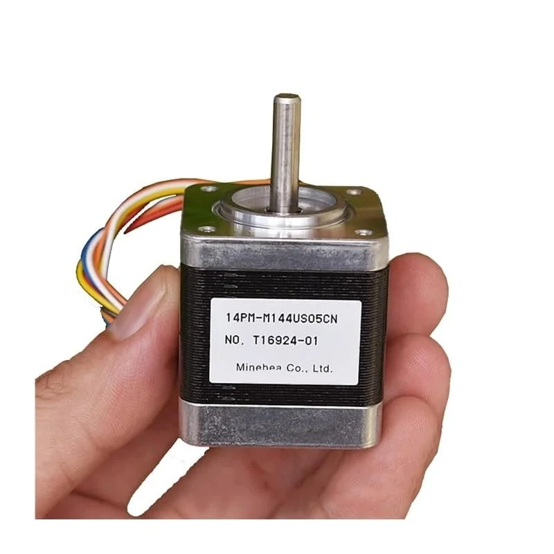 موتور پله‌ای هیبریدی دو فاز 6 سیمه 35 میلی‌متری با شفت 5 میلی‌متری برای پرینتر سه بعدی RepRap، دستگاه CNC، ربات و ماشین حکاکی