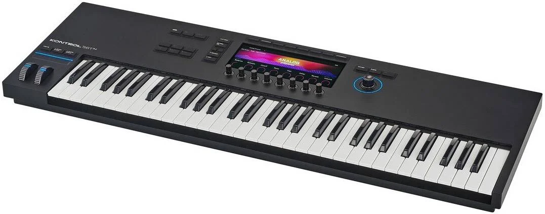 Native Instruments Komplete Kontrol S61 MK3، 61 کلید نیمه سنگین، 8 کنترلر چرخشی و 4 بعدی، Pitch & Mod Wheel، صفحه نمایش رنگی با وضوح بالا با سطح شیشه ای، مشکی | 570926