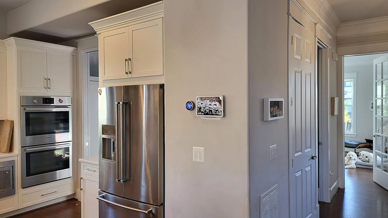 پایه دیواری توکار ساده Mount Genie برای تبلت گوگل پیکسل: مرکز فرماندهی هوشمند خانگی عالی | ارتقاء آسان از گوگل/نست هاب | گزینه PoE موجود است | طراحی شده در ایالات متحده آمریکا