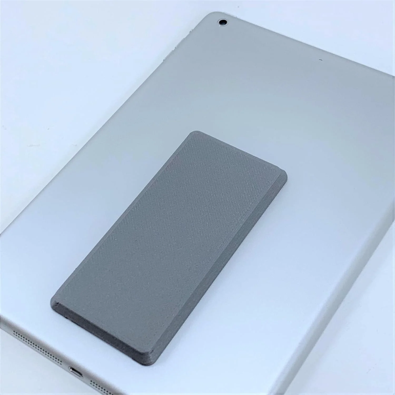 نگهدارنده باریک چسبی مخفی برای ردیاب