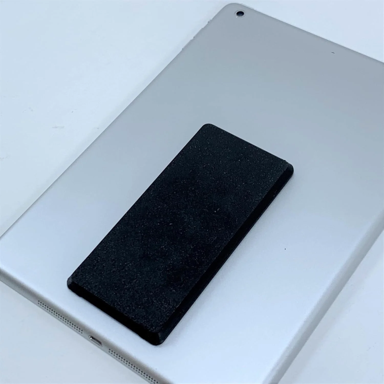 پایه چسبی باریک و مخفی برای ردیاب پایه چسبی باریک و مخفی برای ردیاب