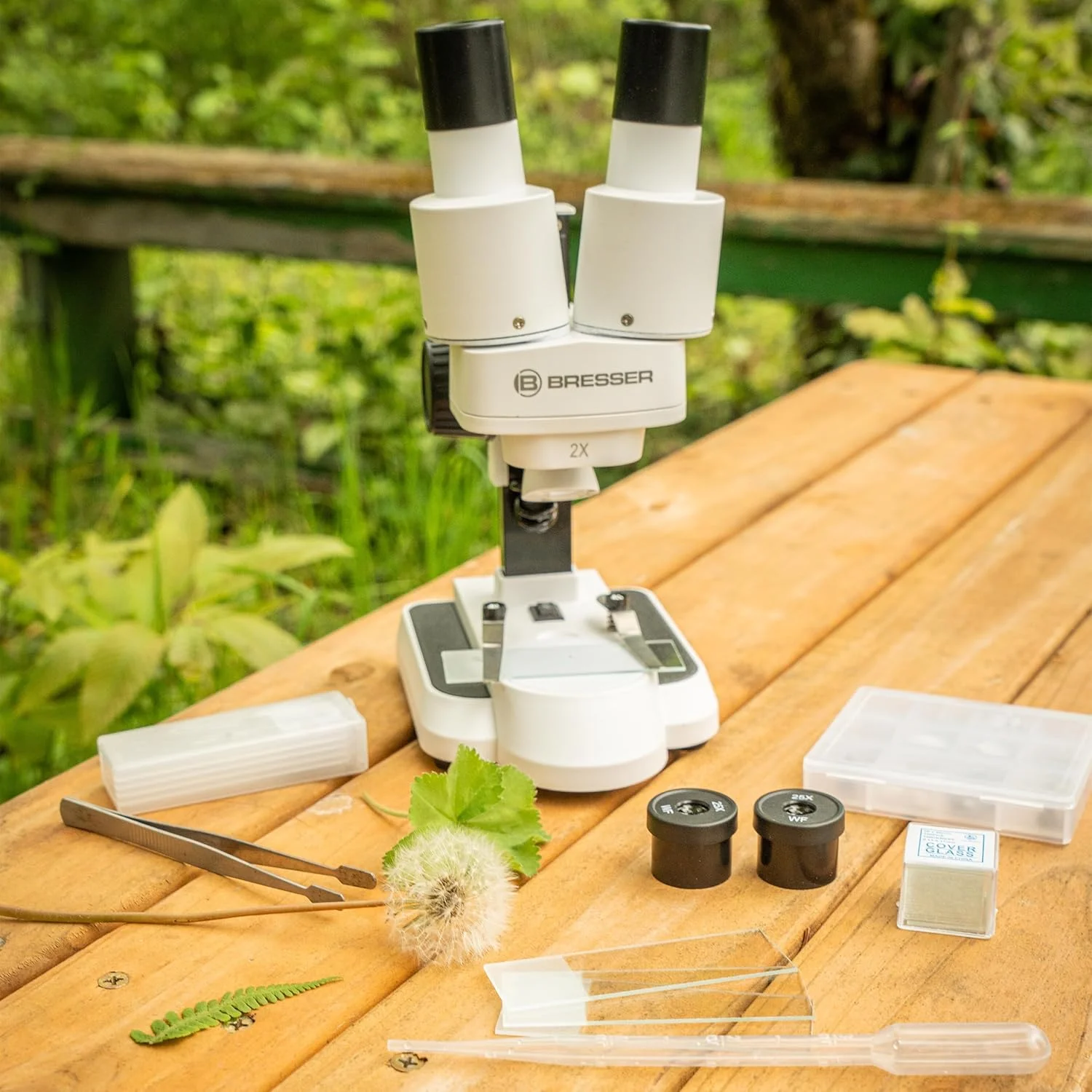 میکروسکوپ استریو سه بعدی Bresser Junior ICD-Pro با بزرگنمایی 20 و 50 برابر برای کودکان و بزرگسالان برای مشاهده سنگ ها، سکه ها، حشرات و موارد دیگر، 20x / 50x
