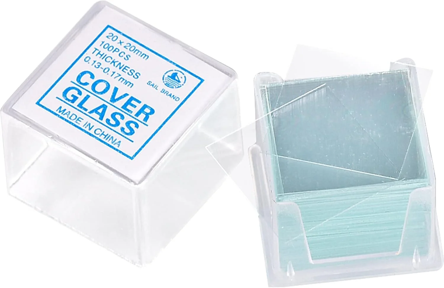 ۵۰ عدد تیغه میکروسکوپ از پیش تمیز شده و ۱۰۰ عدد لنز میکروسکوپ آماده شده برای میکروسکوپ و مطالعه زیست شناسی علوم در آزمایشگاه