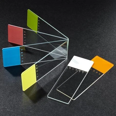 اسلاید میکروسکوپ شیشه بوروسیلیکات Globe Scientific 1334Y-144، لبه های پخ دار 45 درجه، گوشه های بریده شده، زرد مات، 25 میلی متر عرض × 75 میلی متر طول (بسته 144 عددی)