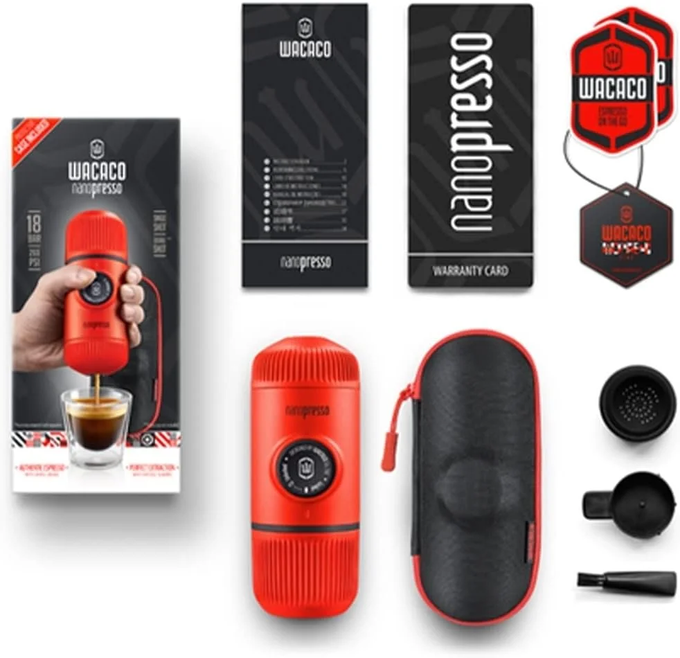 دستگاه اسپرسوساز قابل حمل واکاکو نانوپرسو به همراه کیف محافظ، نسخه ارتقا یافته مینی پرسو، دستگاه قهوه ساز کوچک مسافرتی، ایده آل برای کمپینگ و دفتر کار (قرمز آتشفشانی)