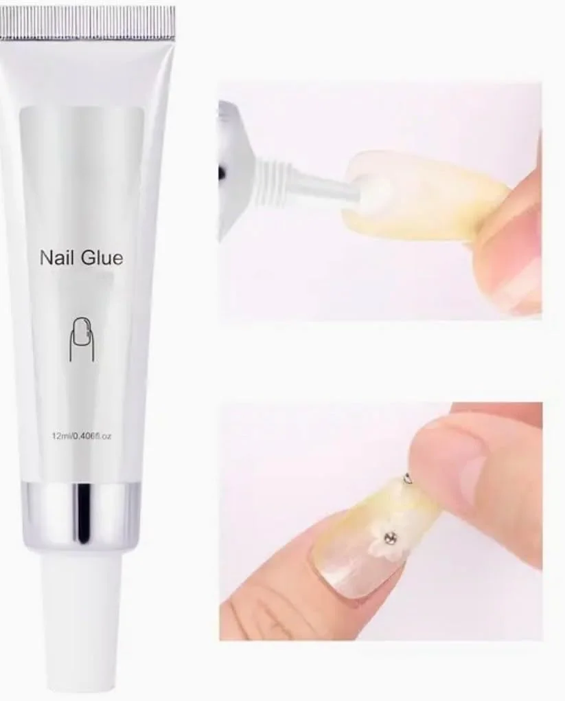 ناخن مصنوعی بادامی لوکس ۲۴ عددی + یک عدد چسب ۱۲ میلی لیتری و یک ورق چسب ژله ای، طراحی گل سه بعدی صورتی و سفید با مروارید طلایی، قد متوسط، پوشش کامل، روکش براق ناخن مصنوعی بادامی لوکس ۲۴ عددی + یک عدد چسب ۱۲ میلی لیتری و یک ورق چسب ژله ای، طراحی گل سه بعدی صورتی و سفید با مروارید طلایی، قد متوسط، پوشش کامل، روکش براق