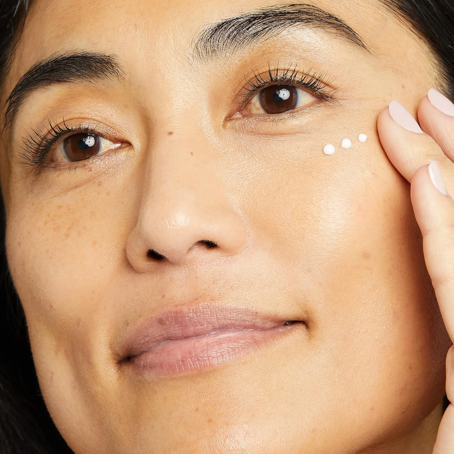 کرم دور چشم حاوی رتینول خالص No7 - حجم 15 میلی لیتر