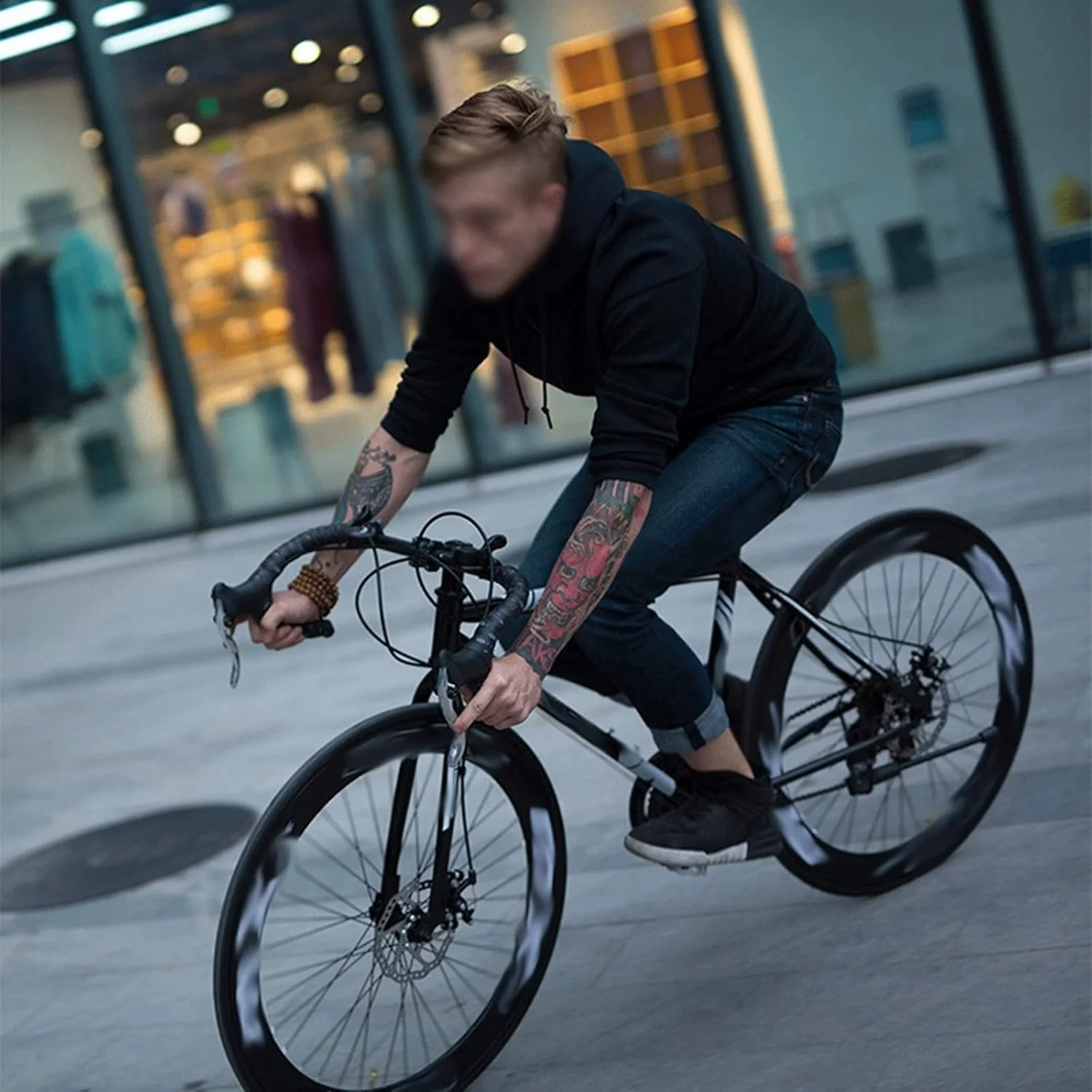 دوچرخه با چرخ 26 اینچی، دنده ثابت، 24 سرعته، مناسب مسابقه جاده و کوهستان، دارای فریم فولادی کربنی، مناسب ورزش و دوچرخه سواری MTB