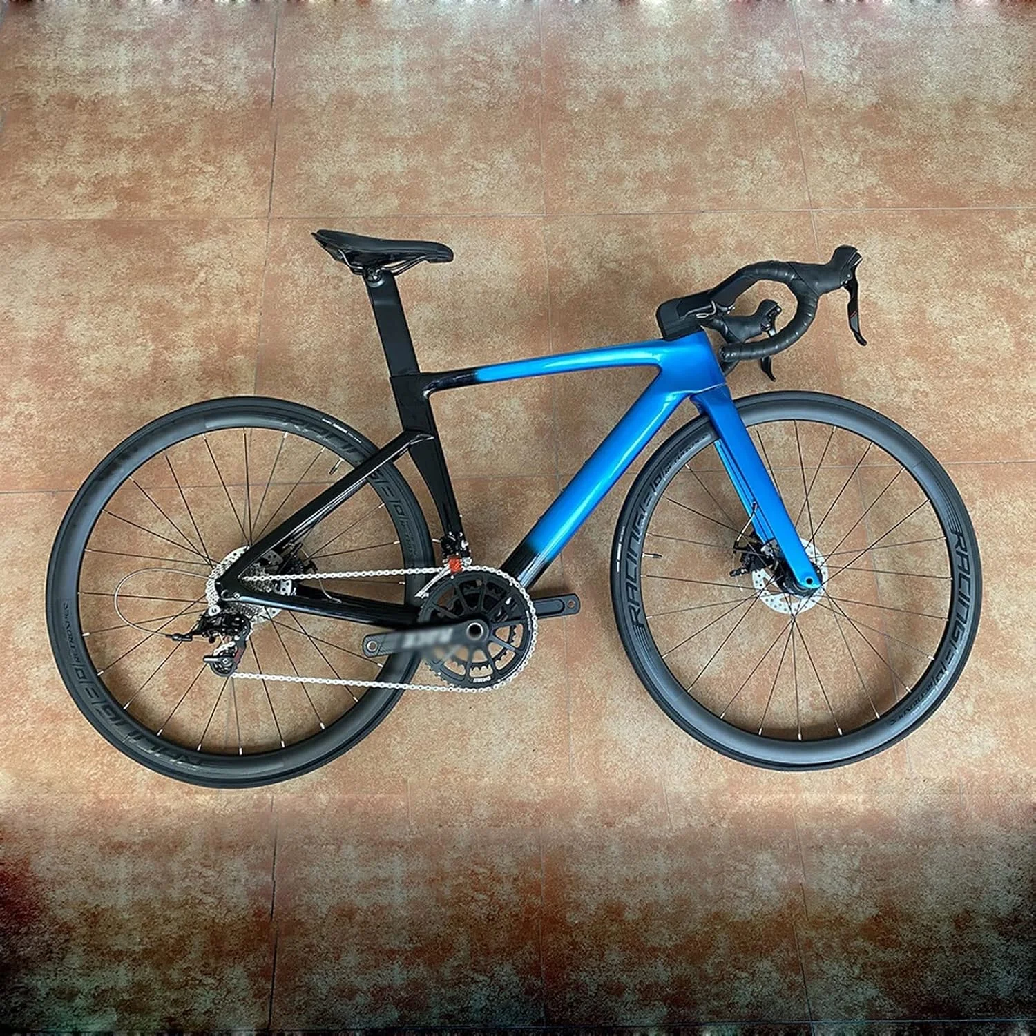 دوچرخه کوهستان فیبر کربن، طبقه‌بندی جاده، قفسه ترمز دوچرخه، مسیریابی کابل داخلی برای سواری