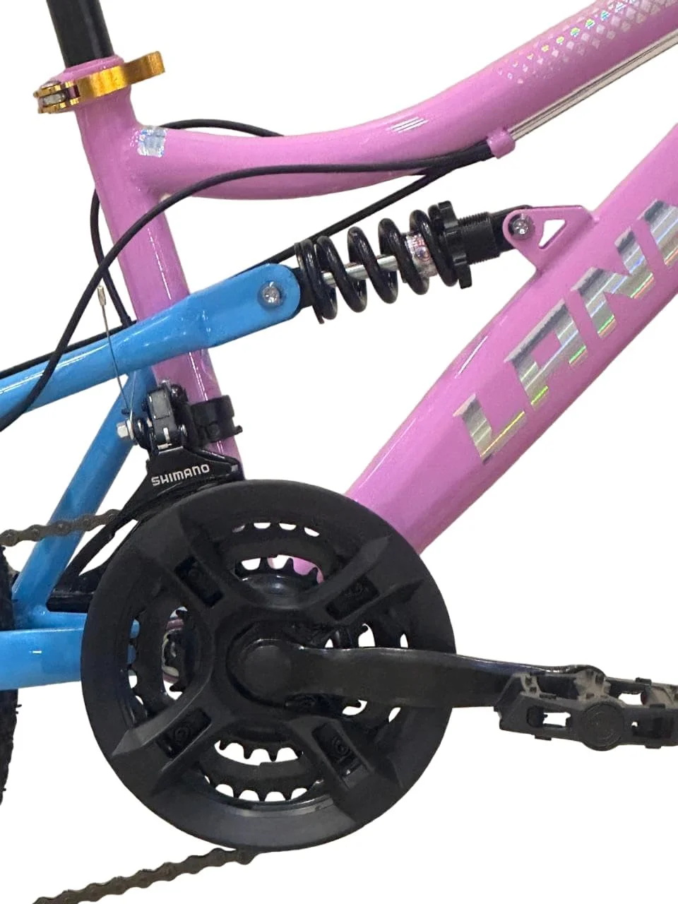 دوچرخه کوهستانی بچه گانه 20 اینچی Shard – 21 دنده، فریم فولادی کربنی، سیستم تعلیق دوگانه، ترمزهای دیسکی جلو و عقب، صندلی قابل تنظیم، صورتی