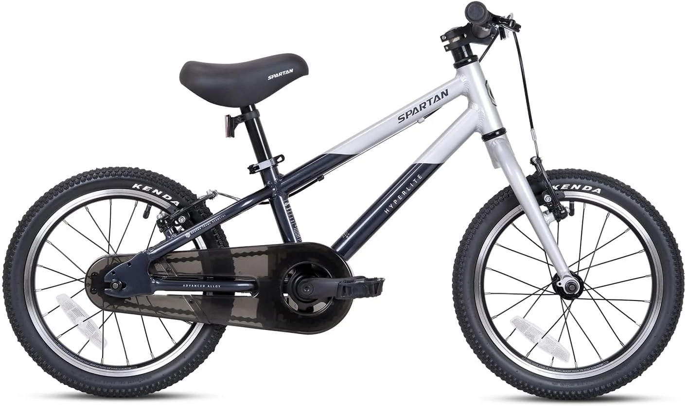 دوچرخه بچگانه اسپارتان هایپرلایت آلیاژی 16 اینچی نقره ای/مشکی | فریم فوق سبک 7 کیلوگرمی، ترمزهای تکترو، لاستیک های کندا و تناسب ارگونومیک برای سنین 4-7 سال | SP-3325-SLBLK-16