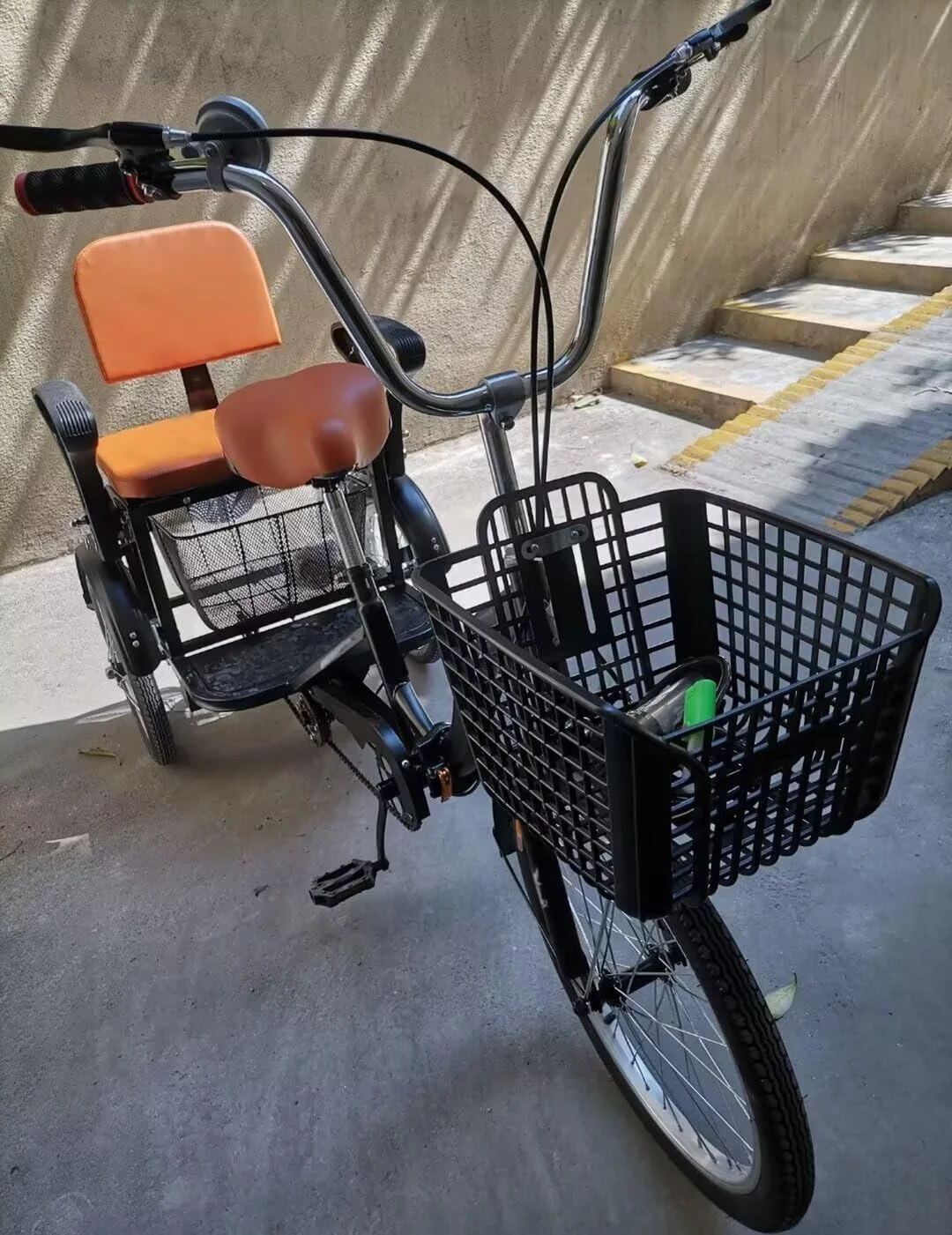 دوچرخه سه چرخه تاشو مناسب گردش و مسافرت، سه چرخه سه چرخ برای بزرگسالان و سالمندان، سه چرخه دو نفره با ترمزهای دوگانه، سه چرخه رکابی ریکشا با زنجیر دوبل، اسکوتر حرکتی 16 اینچی