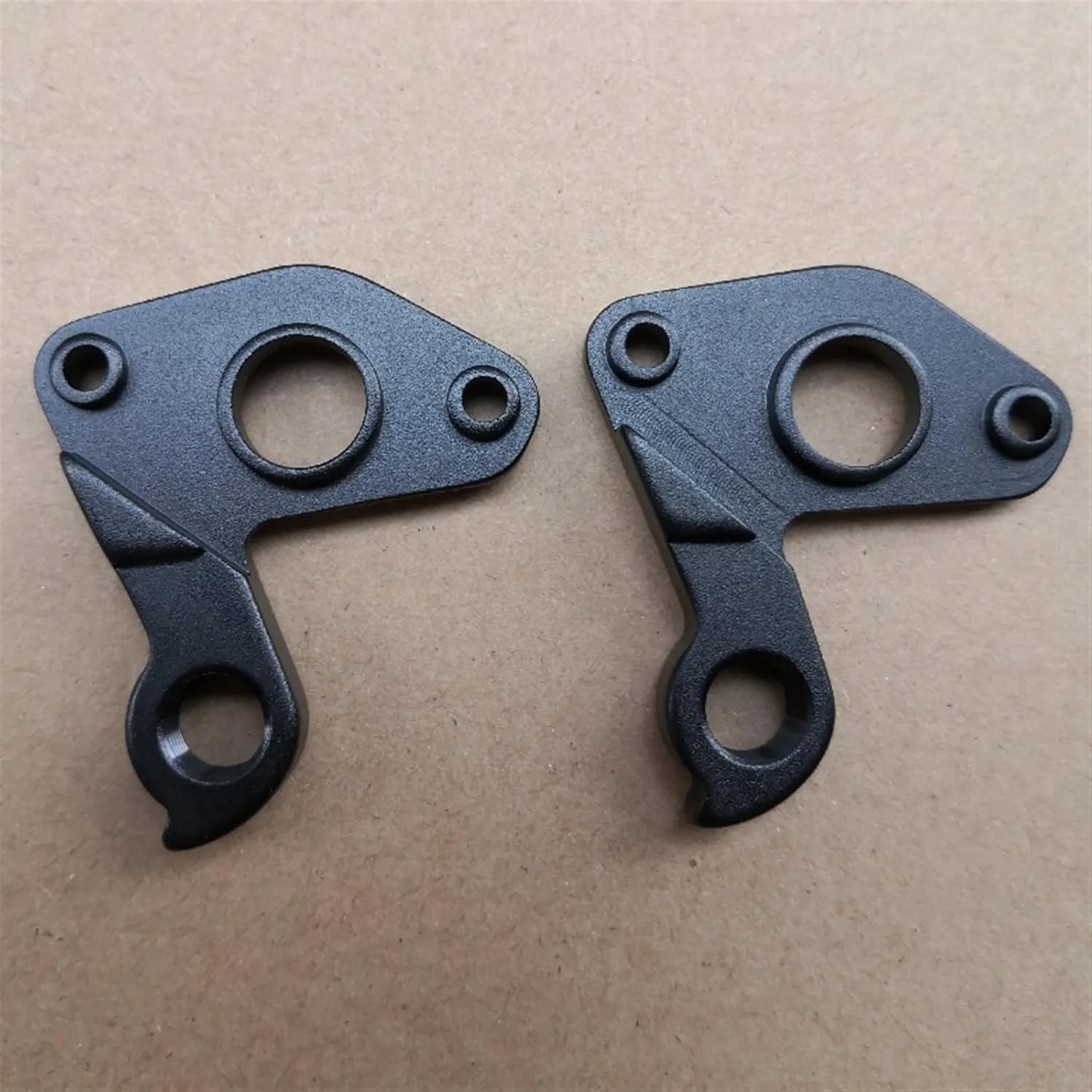 ۵ عدد آویز طبق عوض کن عقب دوچرخه DEMUR مناسب برای فریم های Bergamont BGM-H035 با سایز 12X142mm، مناسب برای فریم دوچرخه کوهستان، قلاب دم گیر MECH کربنی MTB