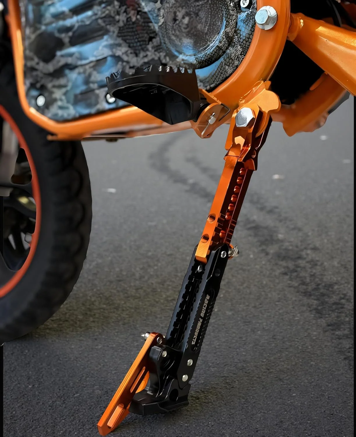 موتور سیکلت برقی خاکی برای کودکان 5 تا 12 سال | موتور سیکلت آفرود پرسرعت با سیستم تعلیق قابل تنظیم، صفحه نمایش دیجیتال LCD و کمک فنر | کنترل از راه دور والدین، طراحی مسابقه ای مشکی/نارنجی