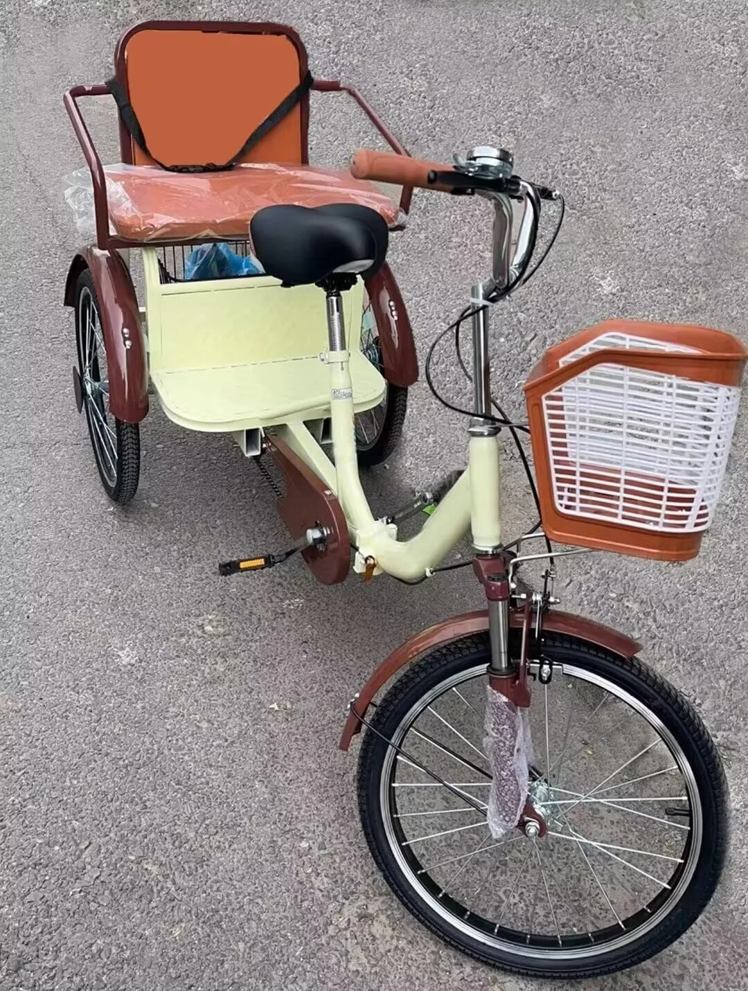 سه چرخه تاشو با صندلی پشتی، سه چرخه پدالی ریکشا سالمندان، سه چرخه با دوشاخ جلو کمک فنردار، دوچرخه 3 چرخ برای تفریح و مسافرت