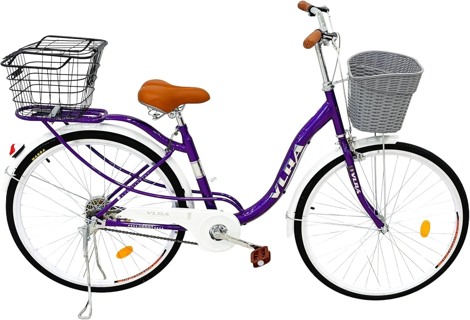 دوچرخه شهری وی‌ال‌آرای شهری، بنفش، بدنه فولادی با زین چرمی قهوه‌ای، دارای دو سبد نگهداری، طراحی کلاسیک با رکاب پایین، چرخ‌های ۲۶ اینچی