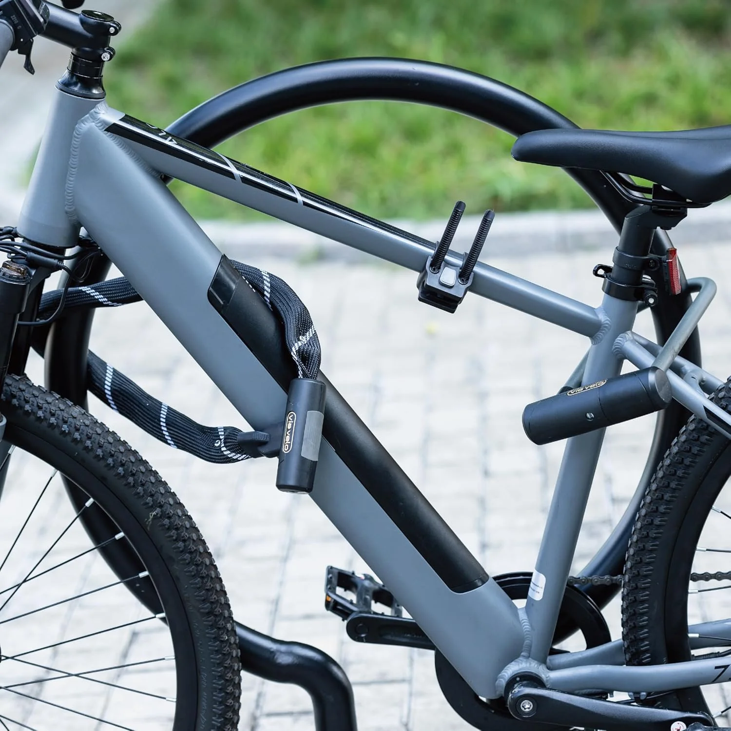 قفل U وی آ ولو با میله فولادی ضد سرقت 16 میلی‌متری 20CrMnTi به همراه بست و قفل زنجیری دوچرخه، زنجیر مربعی 4 طرفه 7 میلی‌متری، طول 90 سانتی‌متر، سیستم کلید یکسان، 6 کلید مشابه