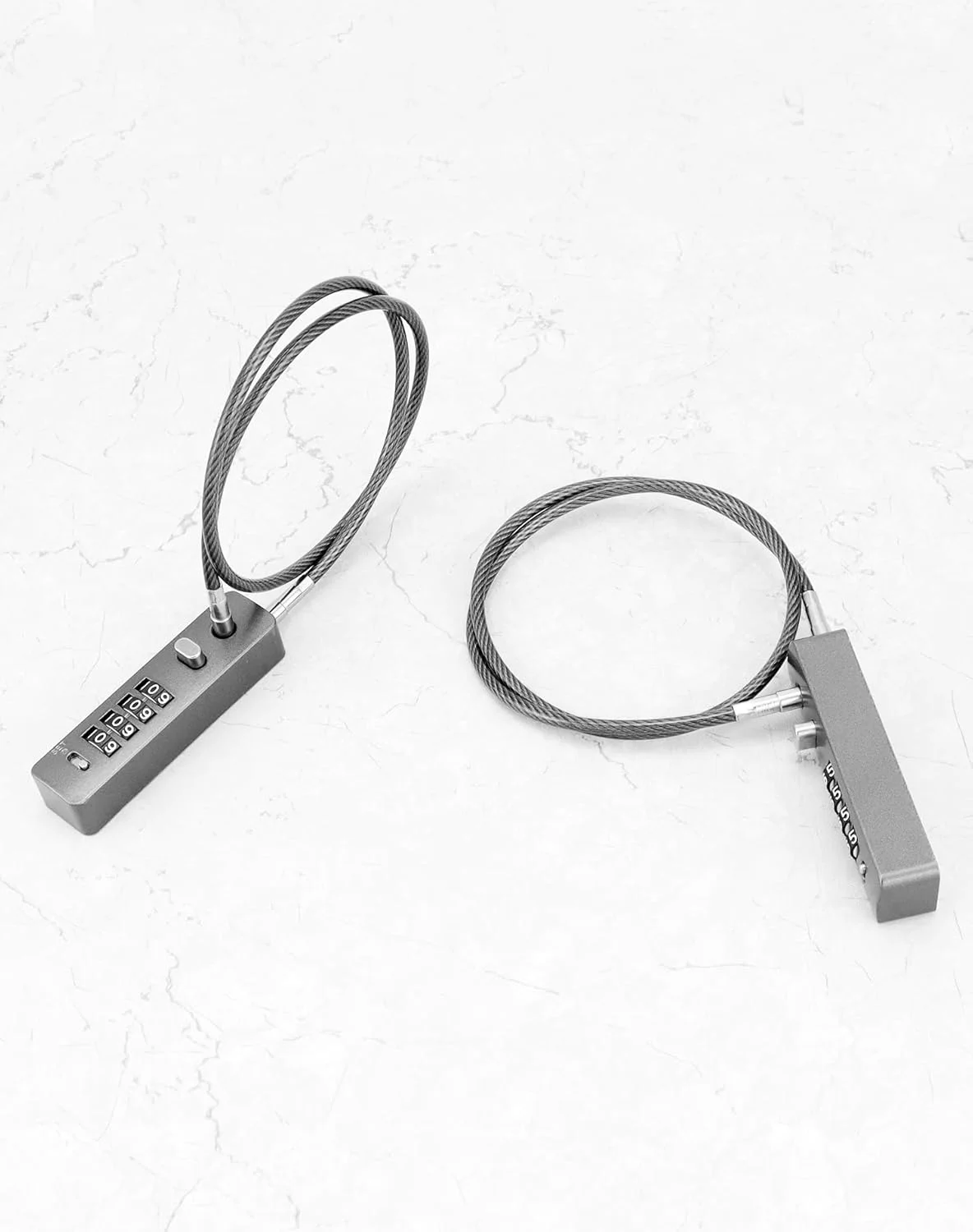 قفل کابلی امنیتی QWORK، بسته 2 عددی، با رمز 4 رقمی قابل تنظیم - کابل فولادی 60 سانتیمتری، رنگ خاکستری - ایدهآل برای دوچرخه، کمدهای قفلدار، چمدان مسافرتی و موارد دیگر قفل کابلی امنیتی QWORK، بسته 2 عددی، با رمز 4 رقمی قابل تنظیم - کابل فولادی 60 سانتیمتری، رنگ خاکستری - ایدهآل برای دوچرخه، کمدهای قفلدار، چمدان مسافرتی و موارد دیگر