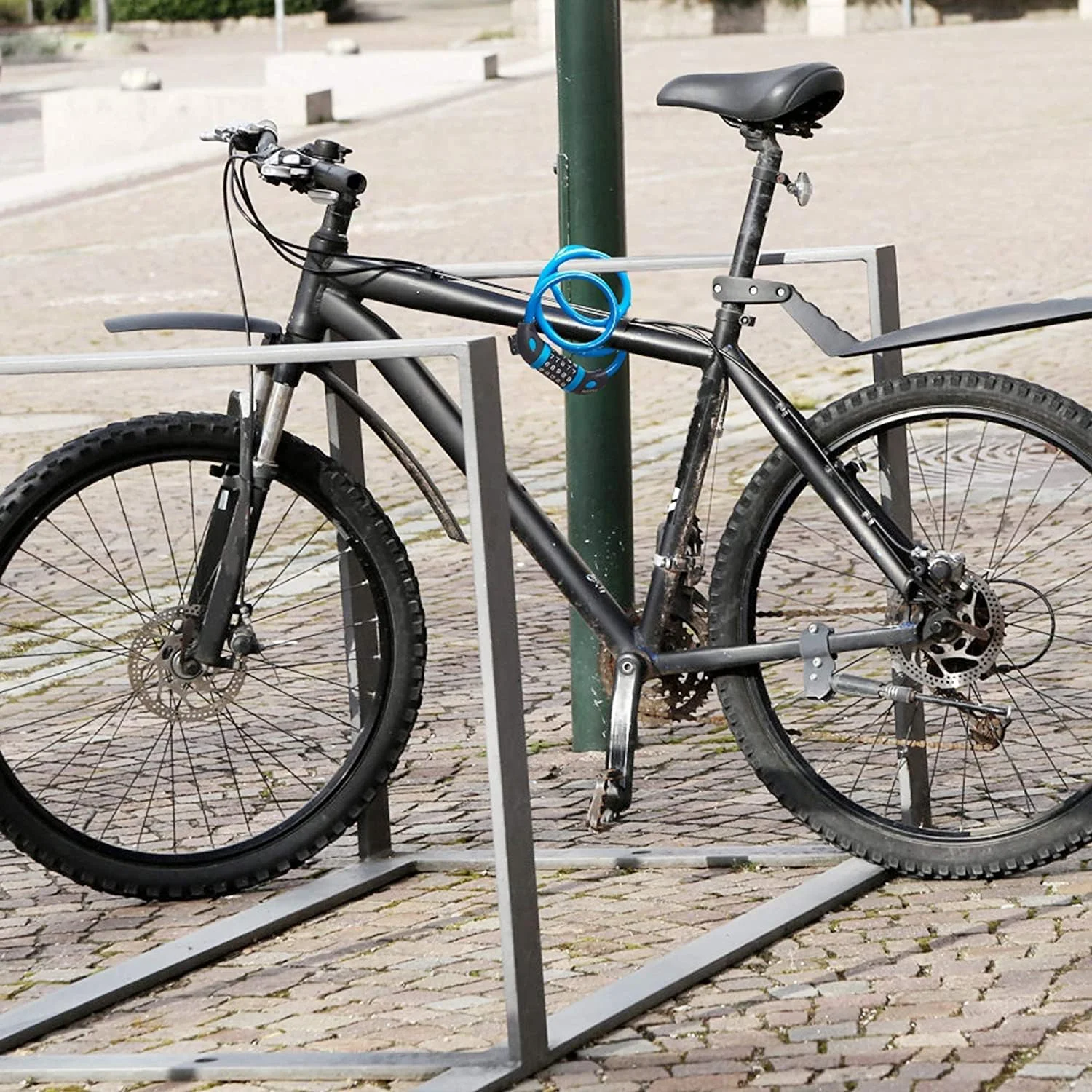 قفل دوچرخه مینتا با رمز 4 رقمی، قفل کابلی ترکیبی قابل تنظیم مجدد ایمن، قفل زنجیره ای دوچرخه سبک و ایمن، امنیت بالا، مناسب برای دوچرخه، دوچرخه کوهستانی، اسکوتر قفل دوچرخه مینتا با رمز 4 رقمی، قفل کابلی ترکیبی قابل تنظیم مجدد ایمن، قفل زنجیره ای دوچرخه سبک و ایمن، امنیت بالا، مناسب برای دوچرخه، دوچرخه کوهستانی، اسکوتر