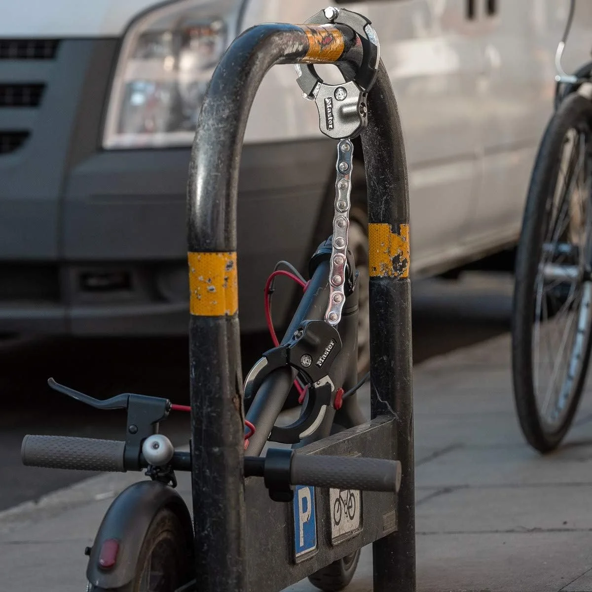 قفل دوچرخه Master Lock مدل 8290EURDPRO، نقره ای، بزرگ قفل دوچرخه Master Lock مدل 8290EURDPRO، نقره ای، بزرگ