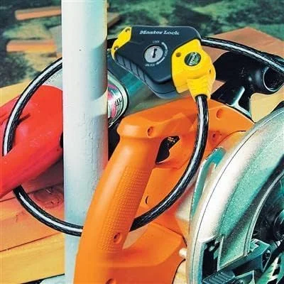 قفل کابلی قابل تنظیم Master Lock 8420EURD Python به همراه کلید قفل کابلی قابل تنظیم Master Lock 8420EURD Python به همراه کلید