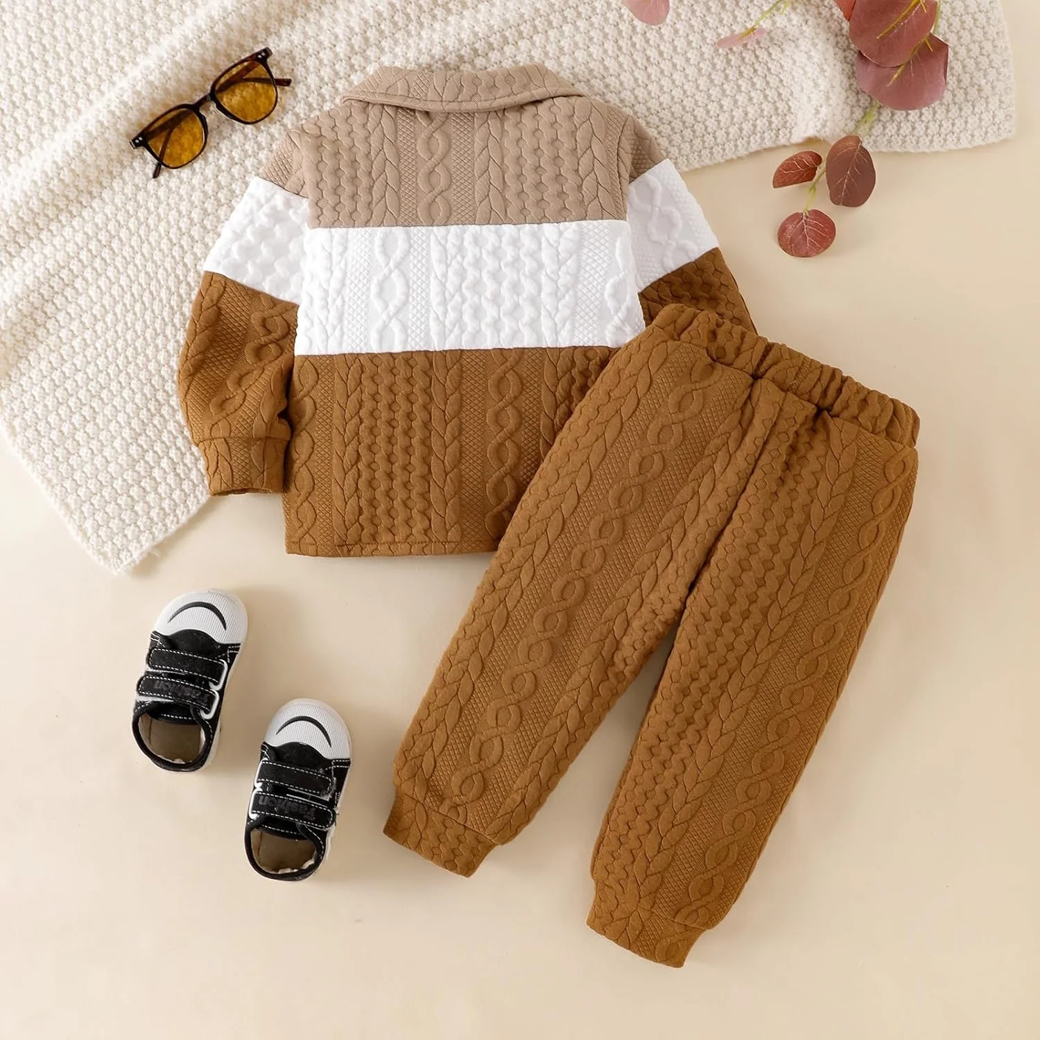 ست لباس پاییزی و زمستانی پسرانه، شامل پیراهن دکمه دار و شلوار جیب دار، مناسب برای کودکان 12 ماهه تا 5 ساله