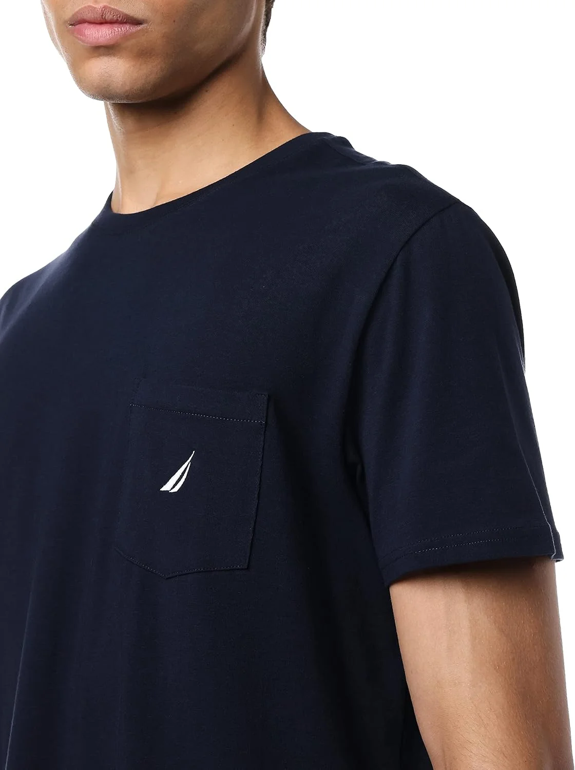 تی شرت جیب دار مردانه ناتیکا با برش کلاسیک